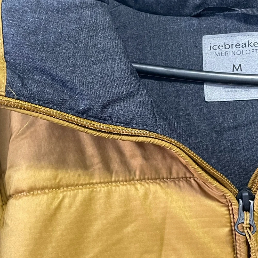 Puffer jacket 🧥 - Picture 9 of 10